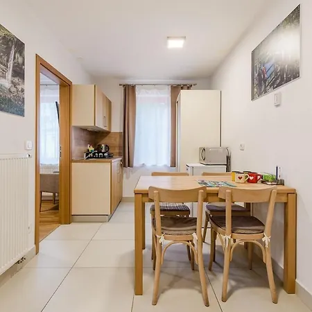 Garni - Rombon Apartamento